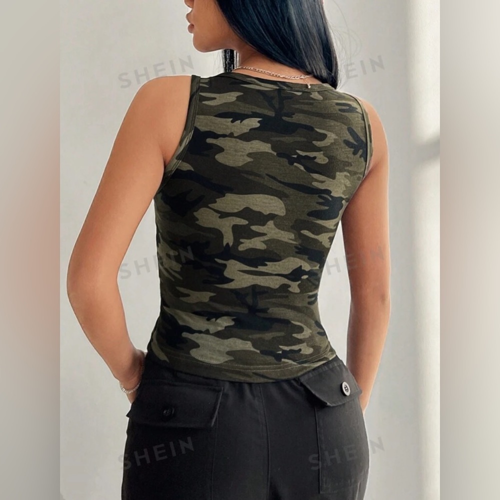 Size 4(s) women’s camouflage tanktop. - Picture 2 of 4